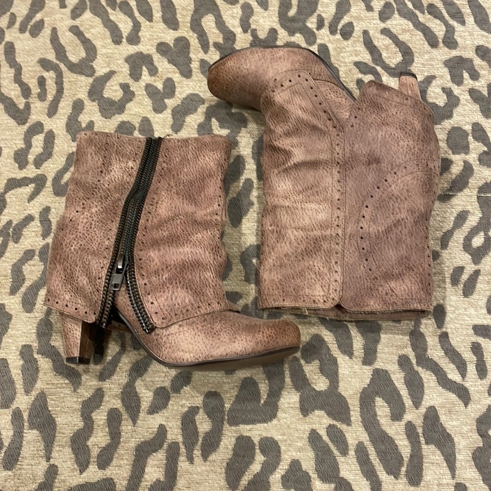Ankle heeled boots!